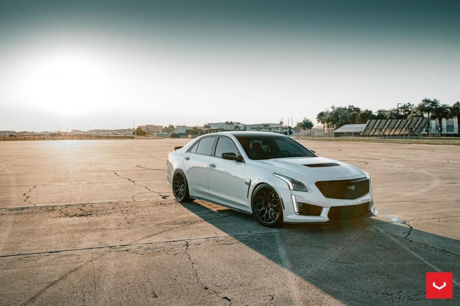  Cadillac CTS-V on Vossen Wheels (HF-2) 2019 года  (фото 7 из 32)